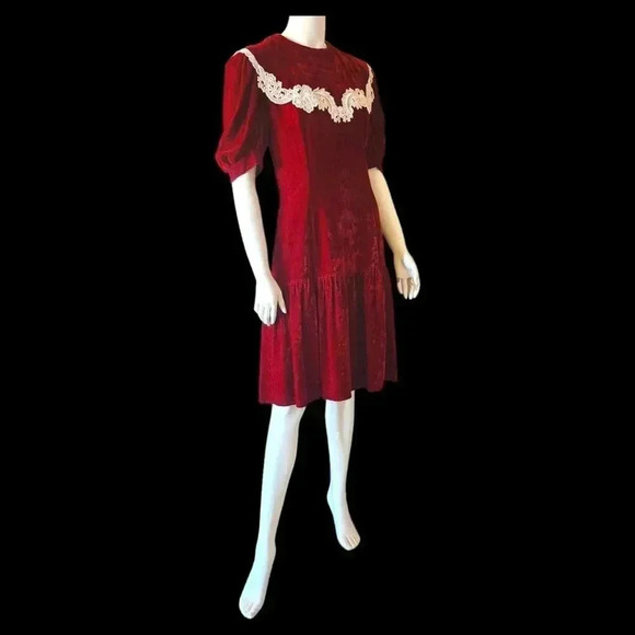 VINTAGE 80s Gunne Sax Red Velvet & Lace Midi Party Dress M - Picture 3 of 15